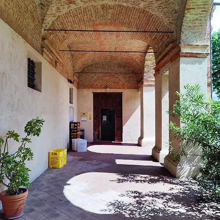Del Santuario 旅馆
